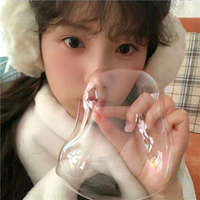 爱上小男人 封面