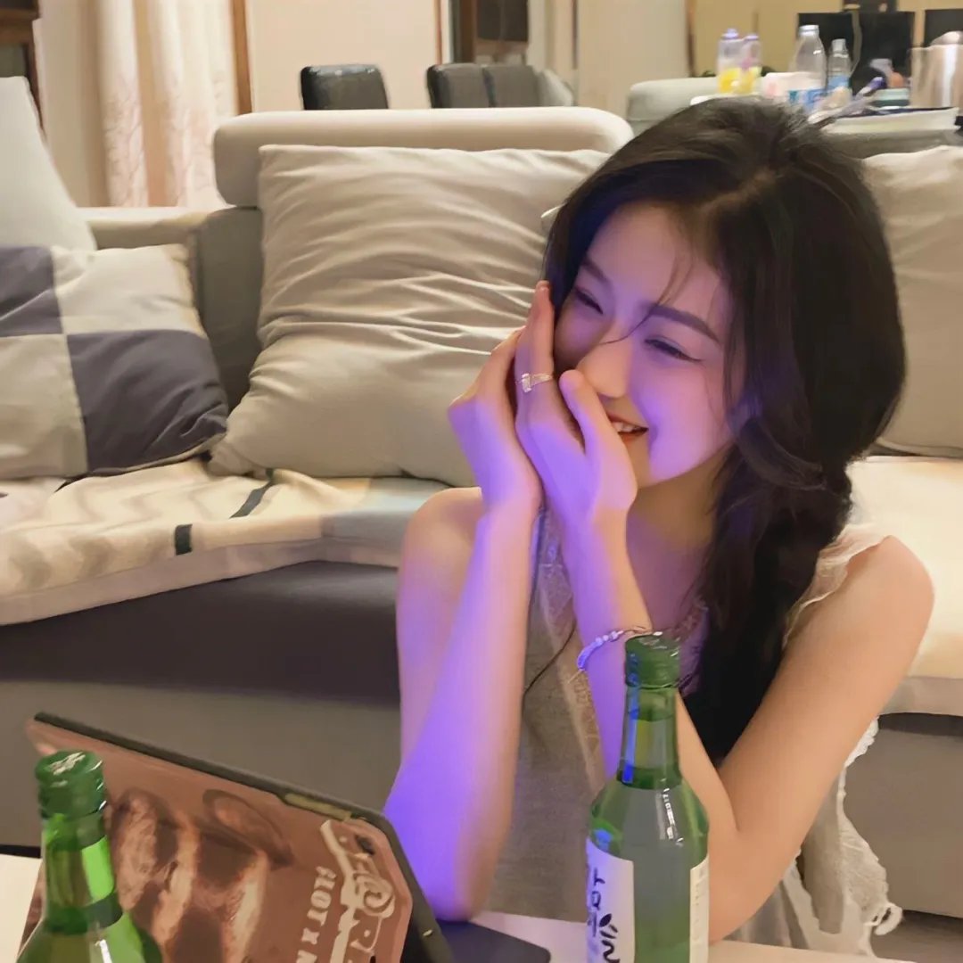 闪亮女孩 封面